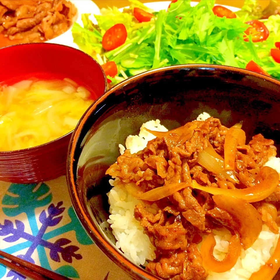 焼き肉丼で夕食🍚🍚🍚|かずみさん