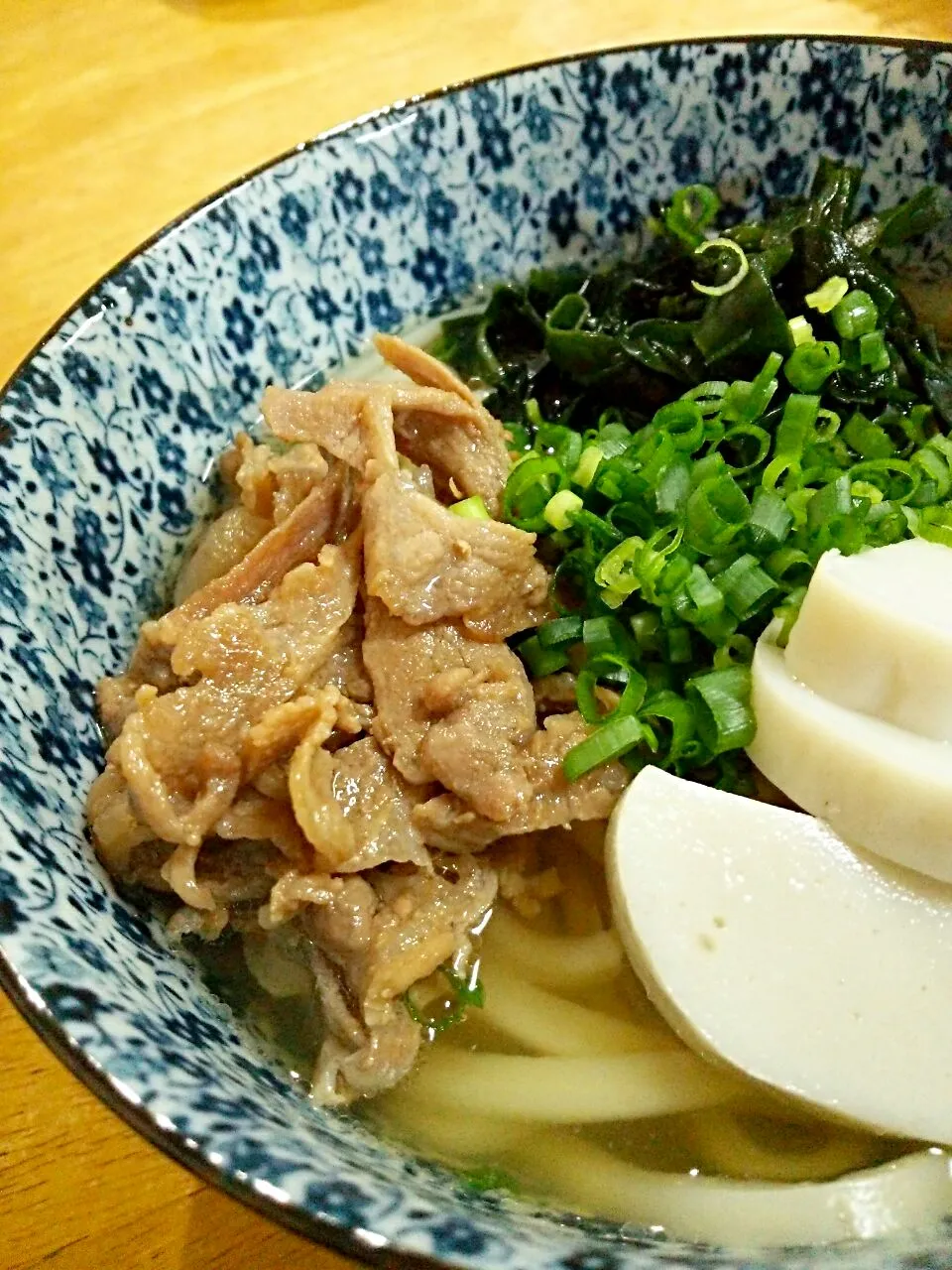 Snapdishの料理写真:うどんシリーズ～肉わかめうどん～|徳之島トトロンヌさん