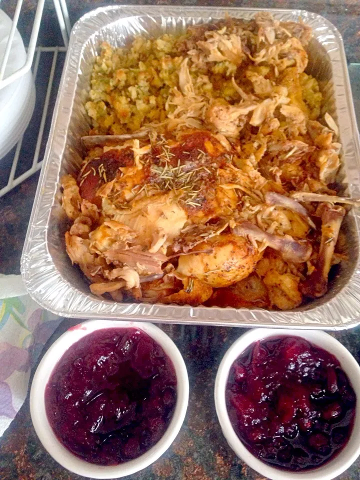 Whole chicken season with rose Mary and etc. along side stuffing and good old fashion cranberry sauce.|Brittany Fosterさん