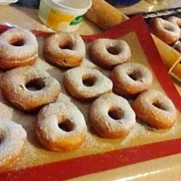 Snapdishの料理写真:home made donnuts|josi guerreroさん