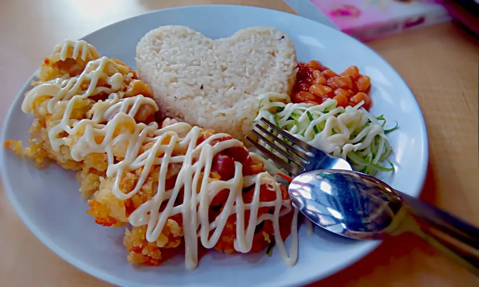 Snapdishの料理写真:heart of rice.. my fav.. #saladjifan #Rice #summermall|Tafin Nikiysaさん