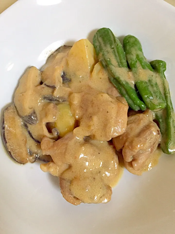 Chicken in coconut milk|AngeLさん