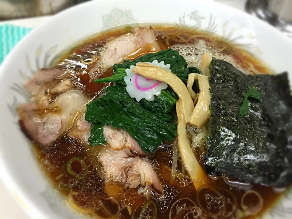 ラーメン大＋ほうれん草@青島食堂・秋葉原|らーめん好き！さん