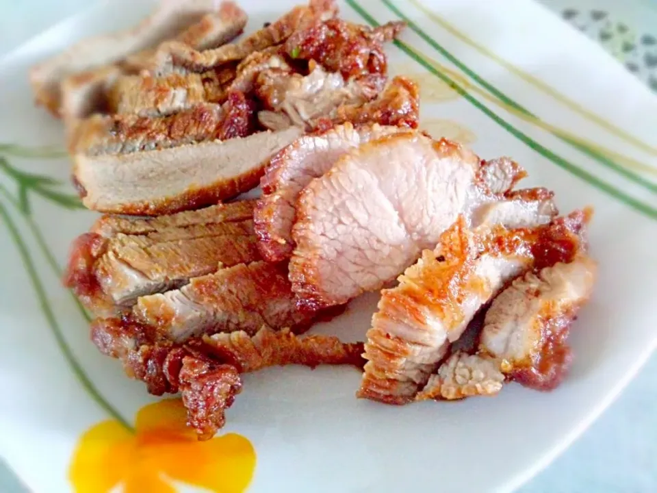 Snapdishの料理写真:pork fired with peper|Sebastien Punchoteさん