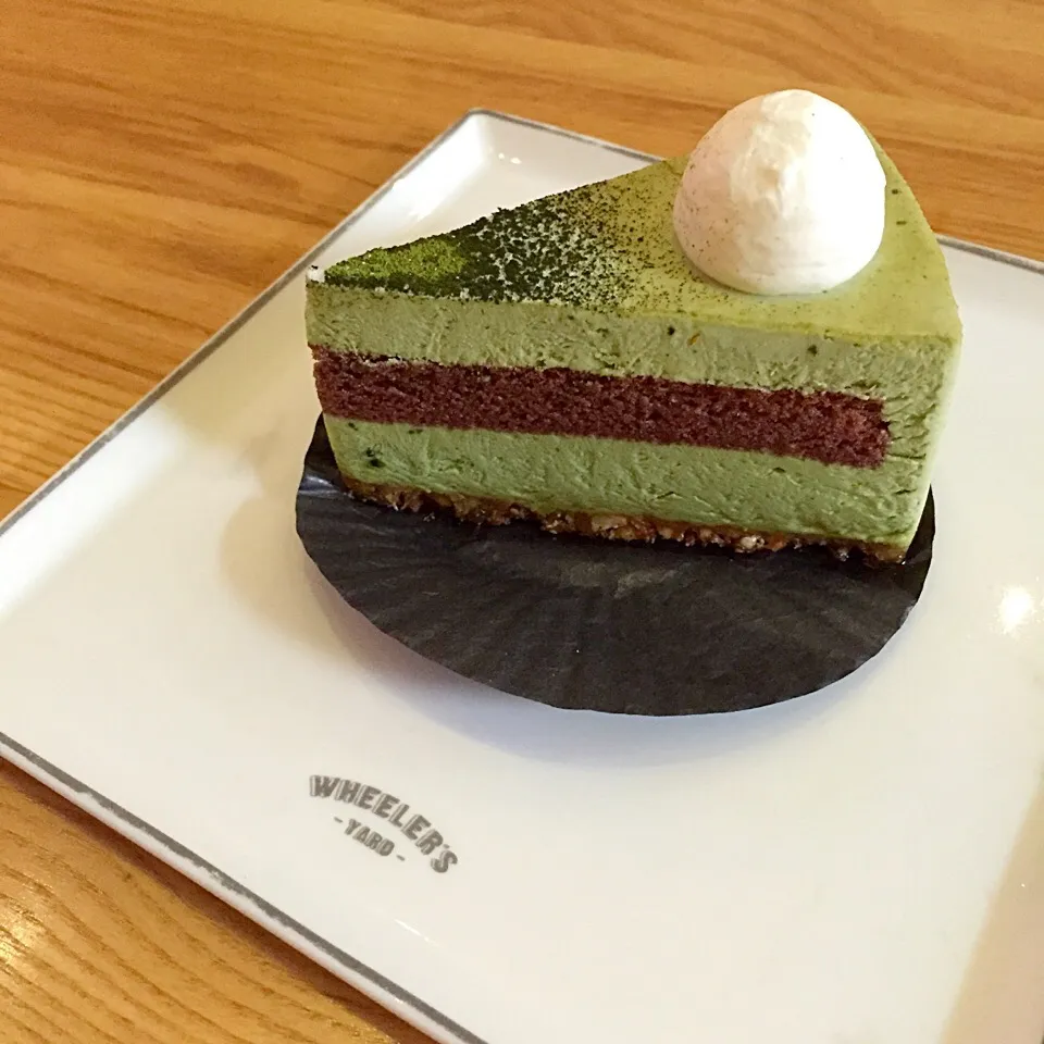 Hazelnut Matcha Slice|Jaronさん