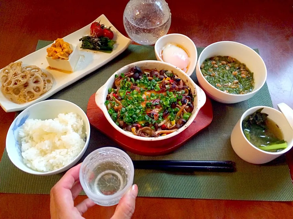 Today's Dinner🍴前菜･鱈と豆腐の味噌ﾏﾖｸﾞﾗﾀﾝ･めかぶ納豆･温泉卵･白飯･小松菜のお味噌汁|🌈Ami🍻さん