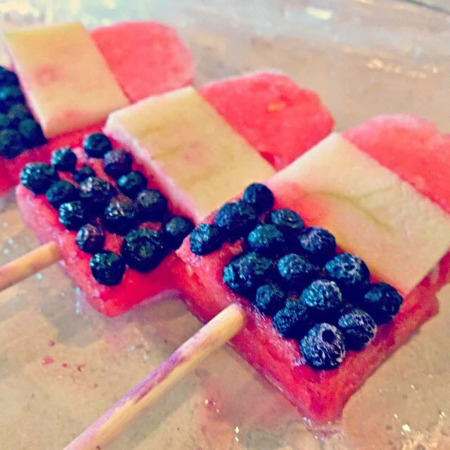 watermelon honey dew melon blueberry Popsicles memorial day|CHUENCHAIさん