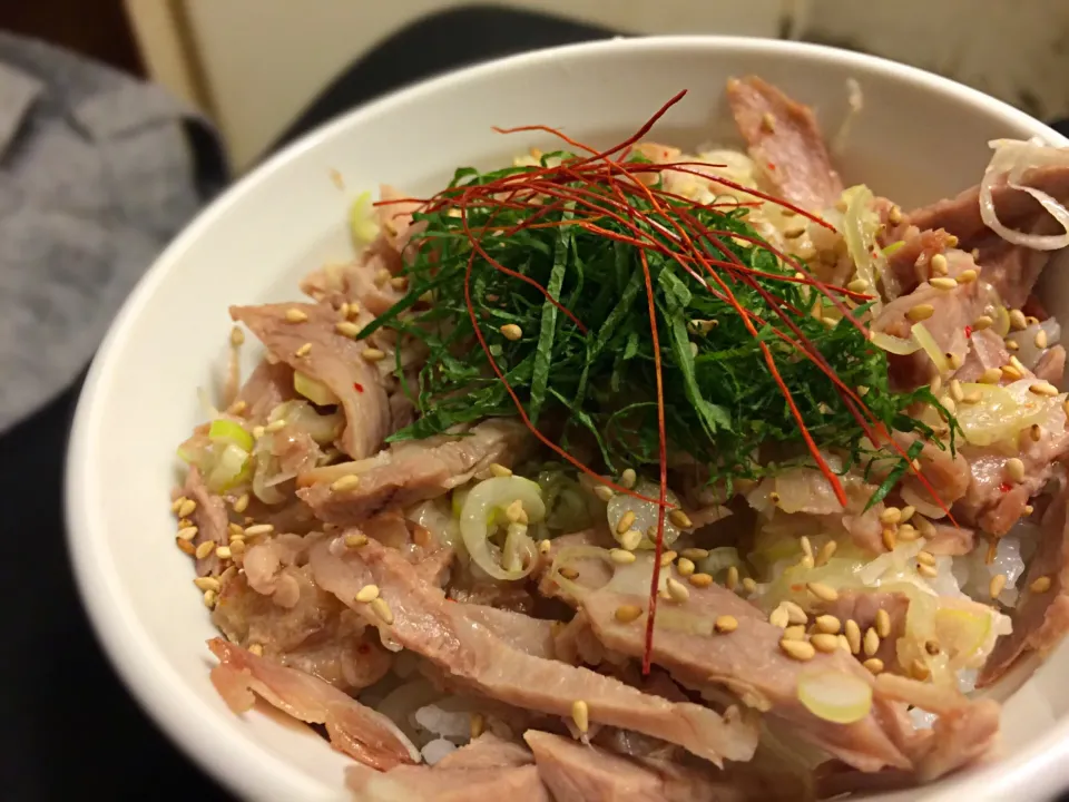 今日の賄い☆チャーシュー丼|にゃるさん