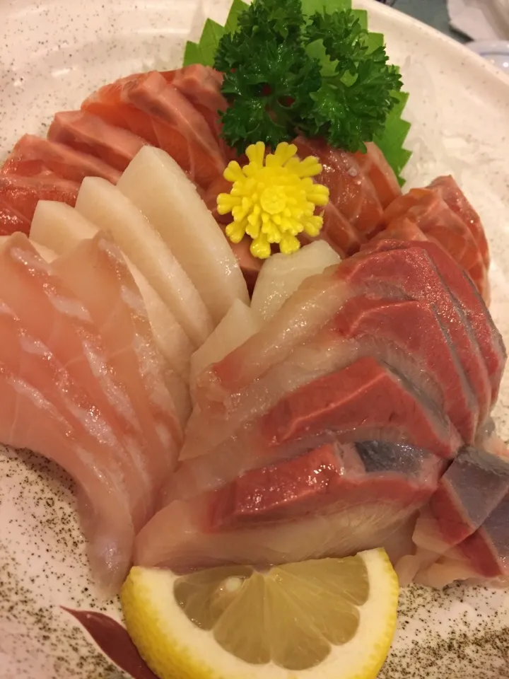 Sashimi moriawase|mikko tanさん