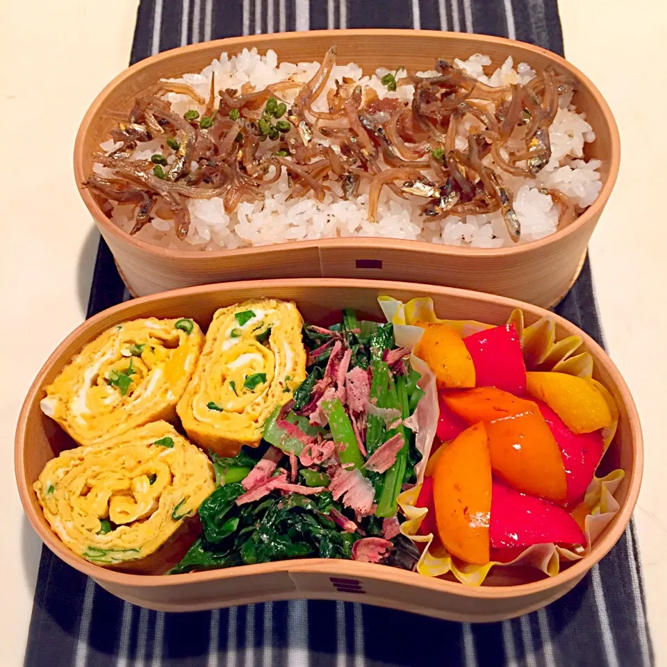 Snapdishの料理写真:今日も良いお天気。お弁当、間に合って良かった。|rina matsunagaさん