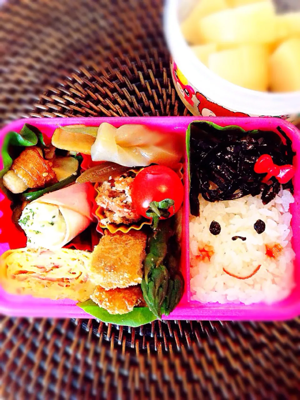 娘の幼稚園お弁当😋|Miri Orinoさん