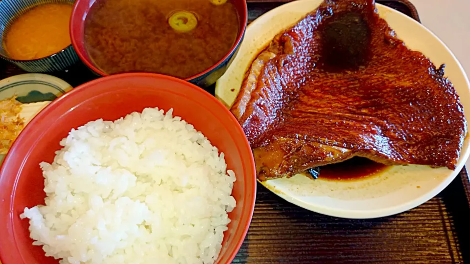 金目鯛の煮付け定食|佐藤さん