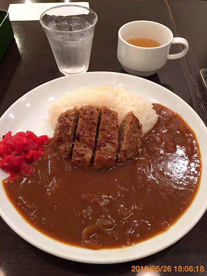 ハンバーグカレー|カリヤ レイイチロウ。さん