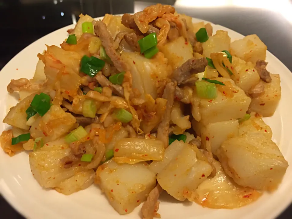 Stir-fry radish cake with kimchi|Angelaさん