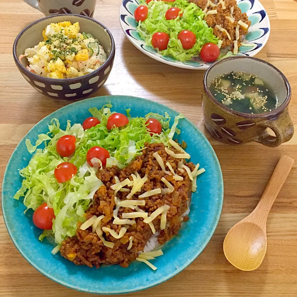 タコライス、ポテトサラダ、卵豆腐と残り野菜のスープ|megさん