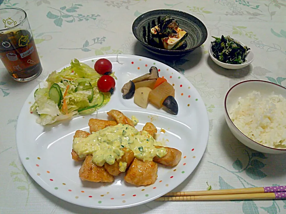 チキン南蛮と冷やっこ|ふとい なみさん