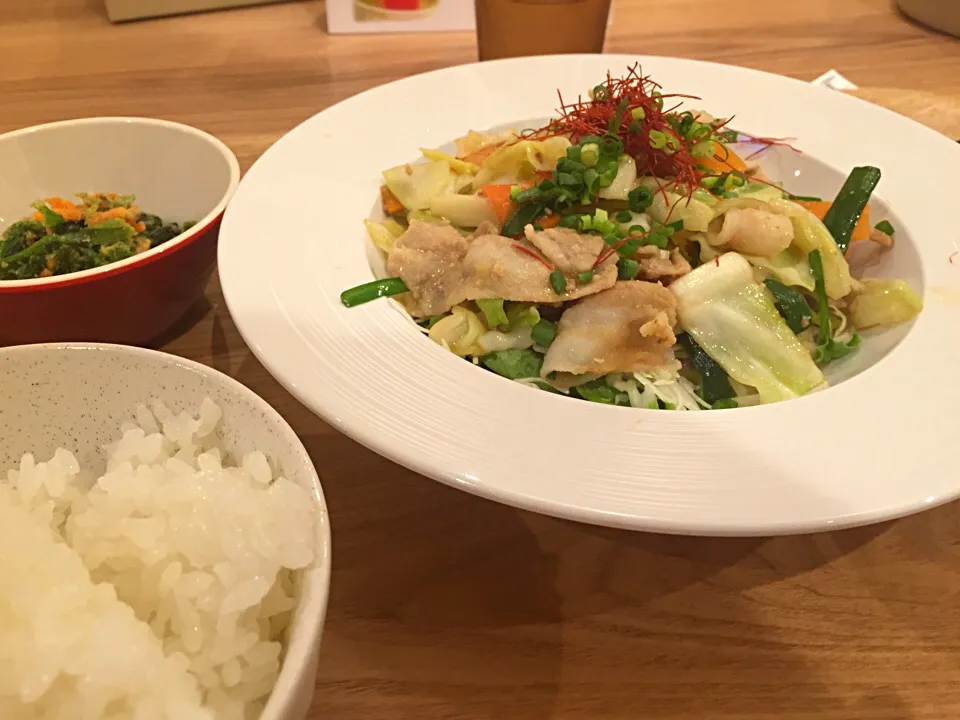 肉野菜の米糀炒め|hirotomoさん