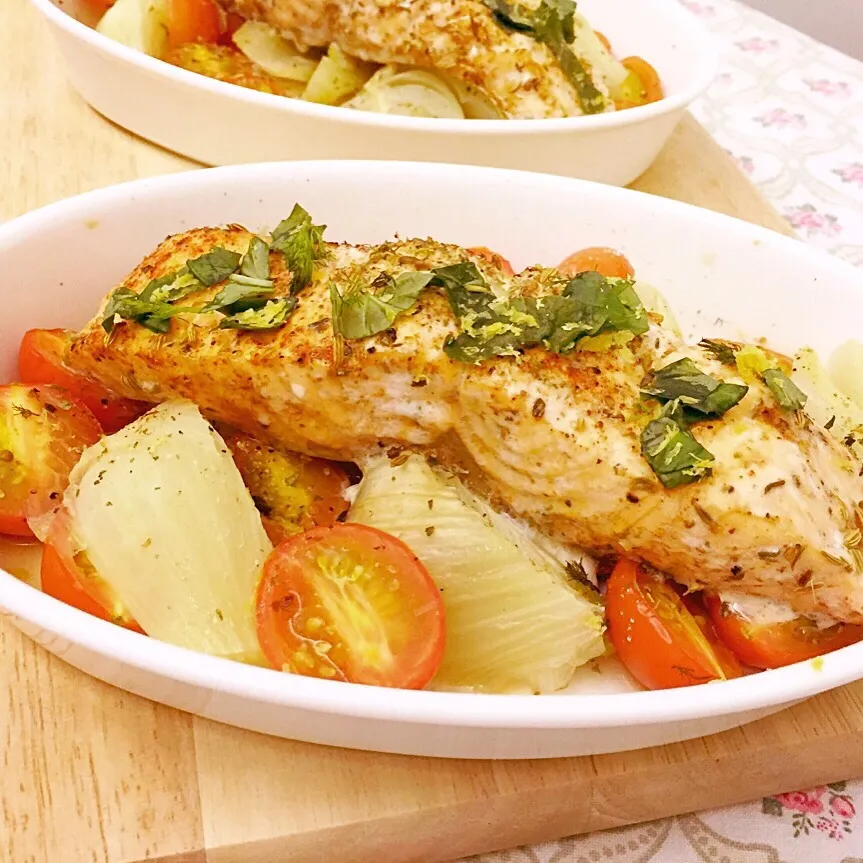 Baked Salmon with Fennels & Tomatoes|Prisca Erさん