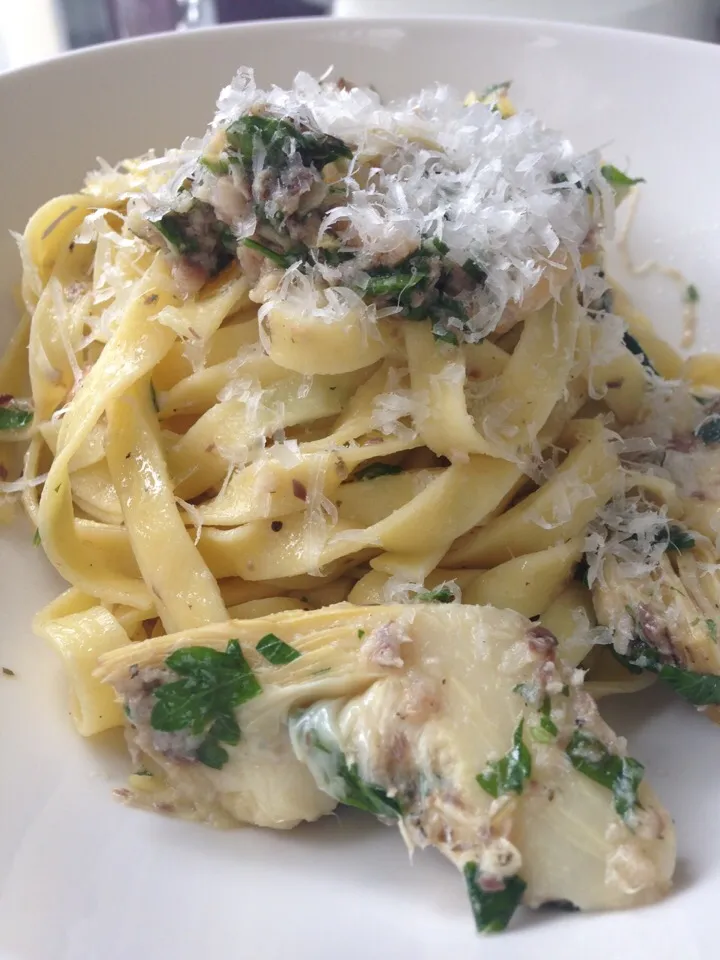 Snapdishの料理写真:Linguini with a Artichoke Sardine and Almond Sauce|Christine pavelkaさん