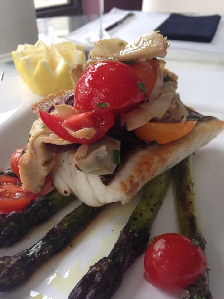 Sauté Walleye with Asparagus and Artichoke Tomato Salad|Christine pavelkaさん