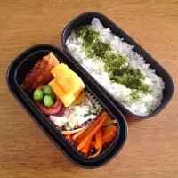 今日のお弁当      メンチカツ・卵焼き・アスパラベーコン・ポテトサラダ・きんぴらごぼう|クーニィさん