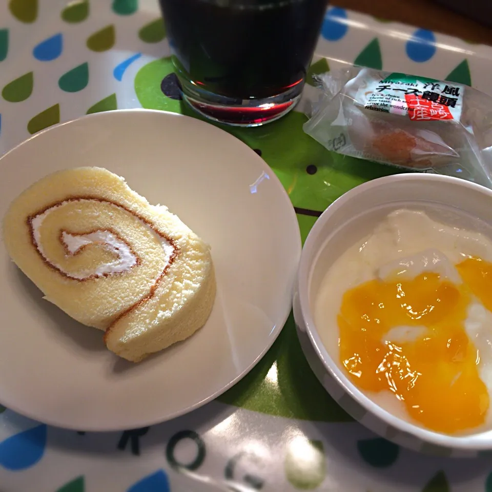 ロールケーキ チーズ饅頭 ヨーグルト|さるさん