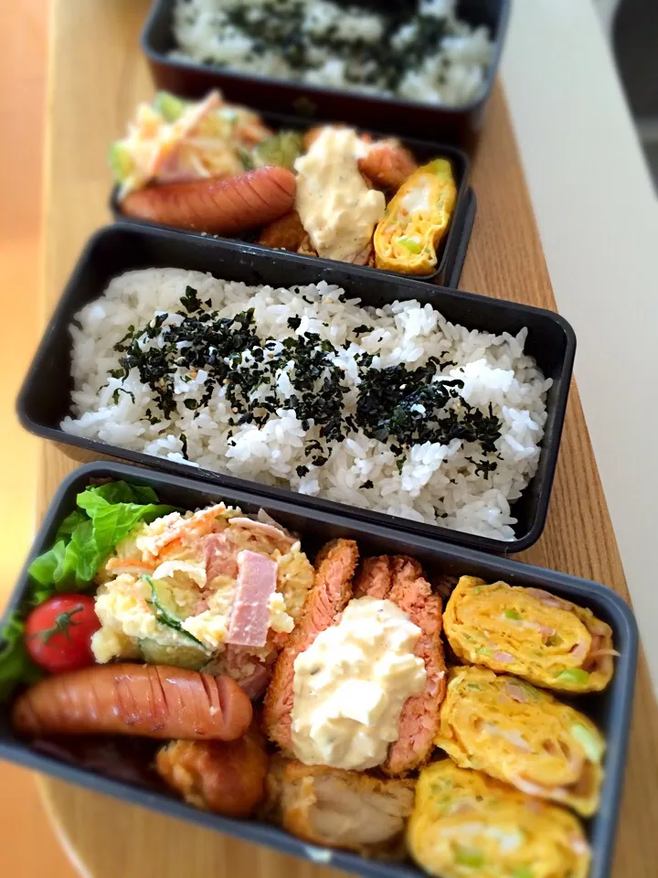 Snapdishの料理写真:サーモンフライのお弁当|さっちゃんさん