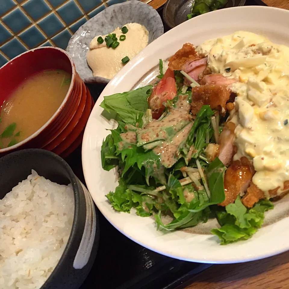 チキン南蛮定食@たけなわ(神保町)|塩豚骨さん