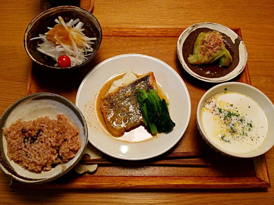 Snapdishの料理写真:すずきのマスタードソース/焼きナス/大根サラダ/じゃがいもポタージュ/発芽玄米酵素|lotusさん