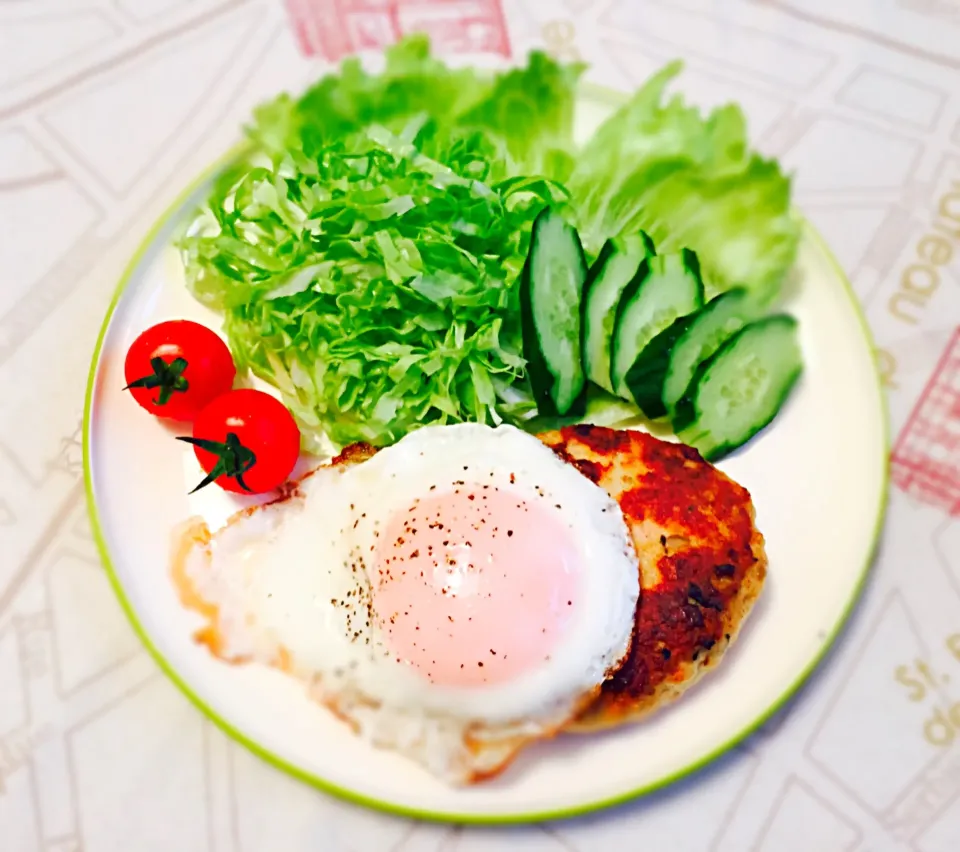 豆腐ハンバーグ半熟目玉焼き〜|やまちゃんさん