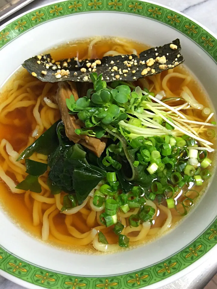 今日は、ラーメン🍜|井。よし🍇さん