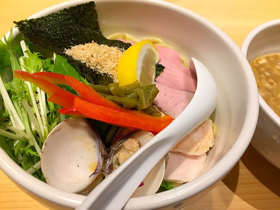 Snapdishの料理写真:鶏と蛤の濃厚つけ麺|SASAKI Hiroshiさん