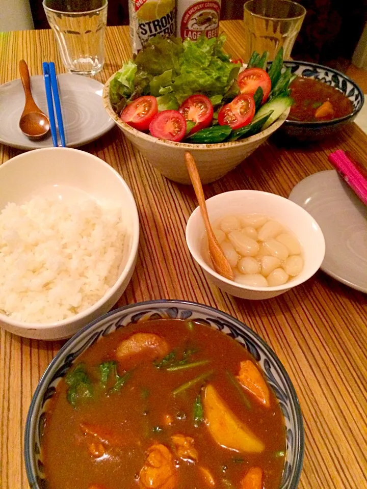 ＊晩ごはん＊ チキンカレー らっきょう 野菜サラダ|pinoyamaさん