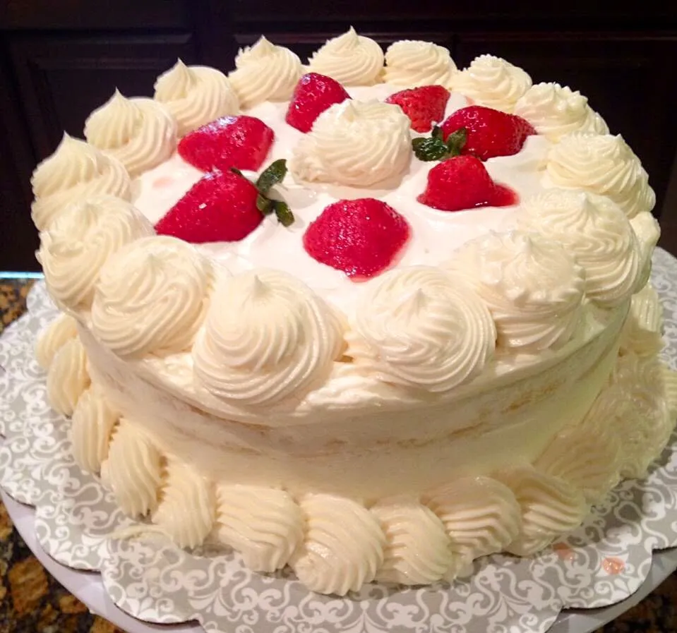 Strawberry Shortcake|Alma's Home Kitchenさん