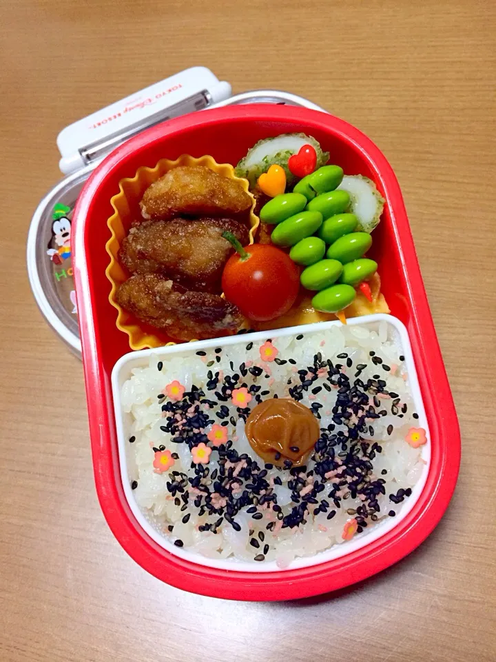 Snapdishの料理写真:梅ごま塩お弁当。|そらおママさん