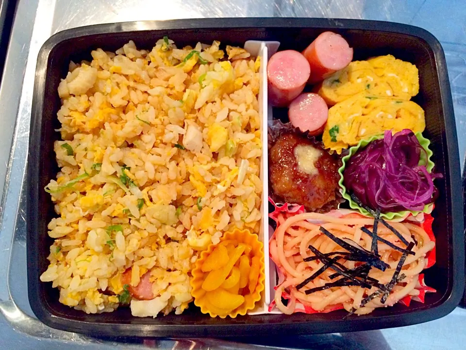 チャーハン弁当⭐️|e☆さん