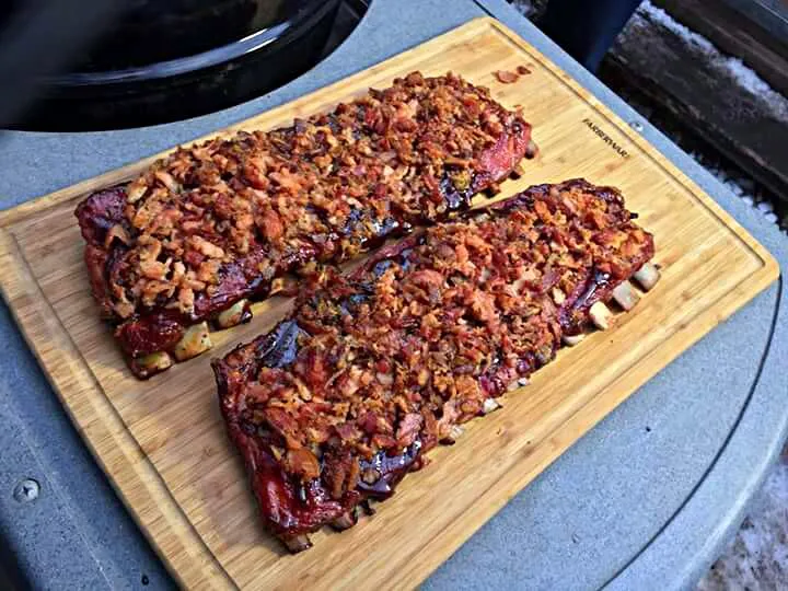 Bacon crusted barbecue ribs|CHUENCHAIさん