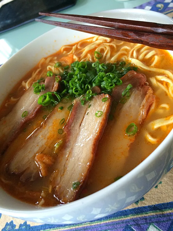 Stamina breakfast ... Kimchee BBQ pork ramen|Nigelさん