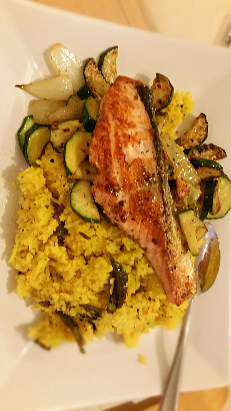 Lemon rice with ginger and lime marinated salmon fillets and garlic pan fried courgettes|Yanyan Yumyumさん