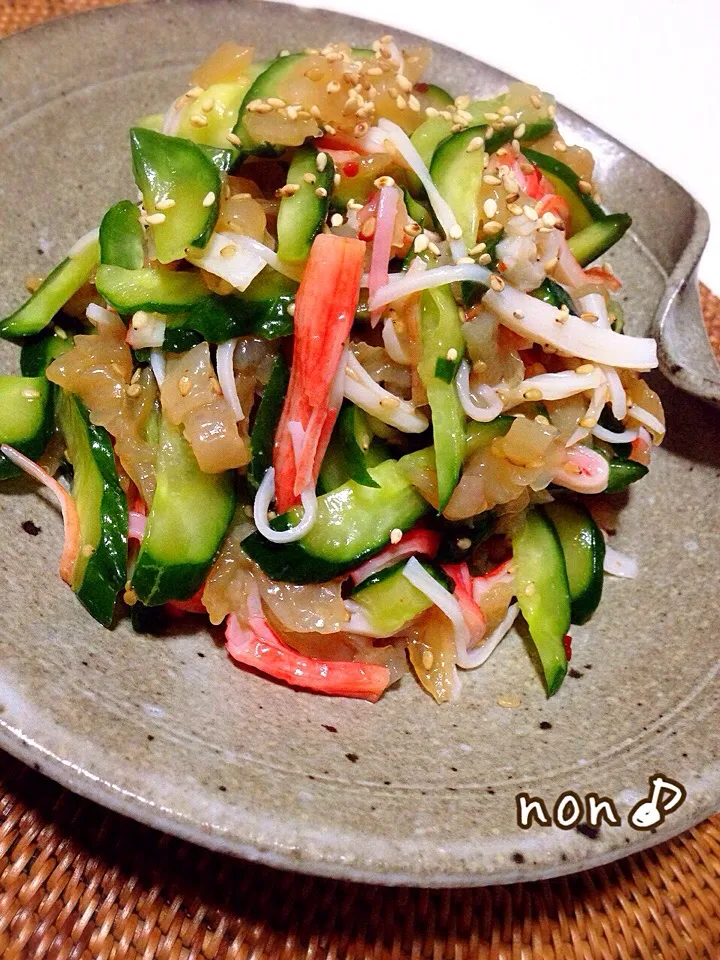 にゃんこちゃんの、見つける🔍→くらげ→レシピ→人気で検索したらトップにくる中華クラゲ、カニカマ、キュウリを混ぜるだけ😋|nonさん