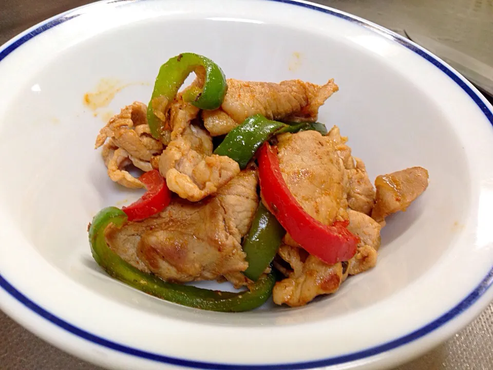 豚肉とピーマンのコチジャン炒め|ちゃみこさん