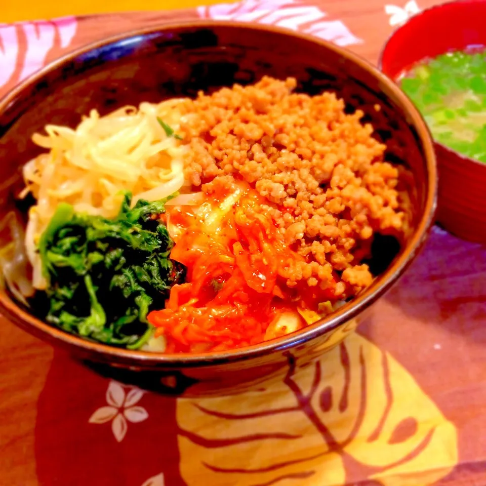 Snapdishの料理写真:ビビンバで夕食🍚🍚🍚🍚|かずみさん