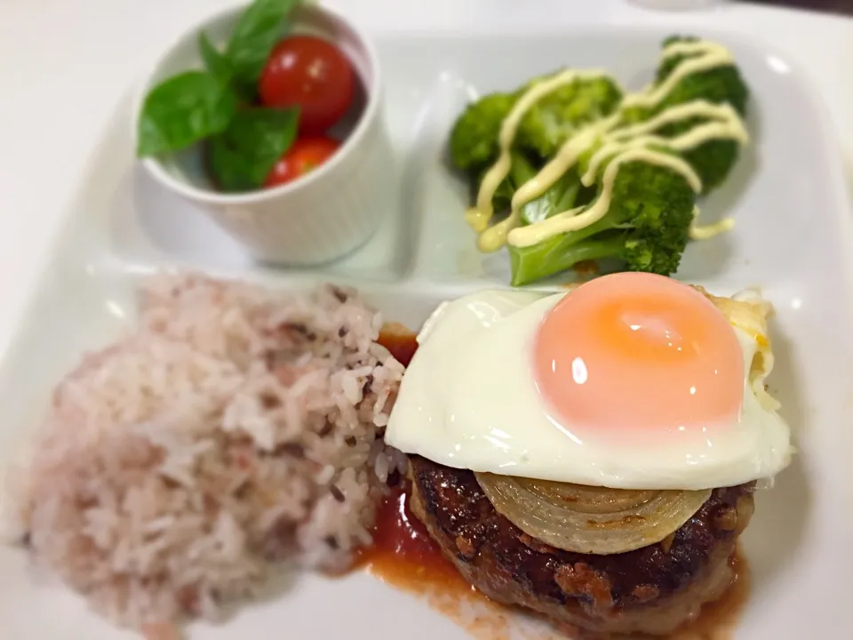 カフェ風飯 ロコモコ|HAPPYさん