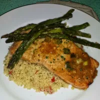 Snapdishの料理写真:asian inspired salmon with red pepper, garlic,and onion couscous and roasted asparagus|Ashle Carpenterさん