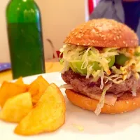 Snapdishの料理写真:American -Kiwi burger-|Yumi Francisca Aoyamaさん