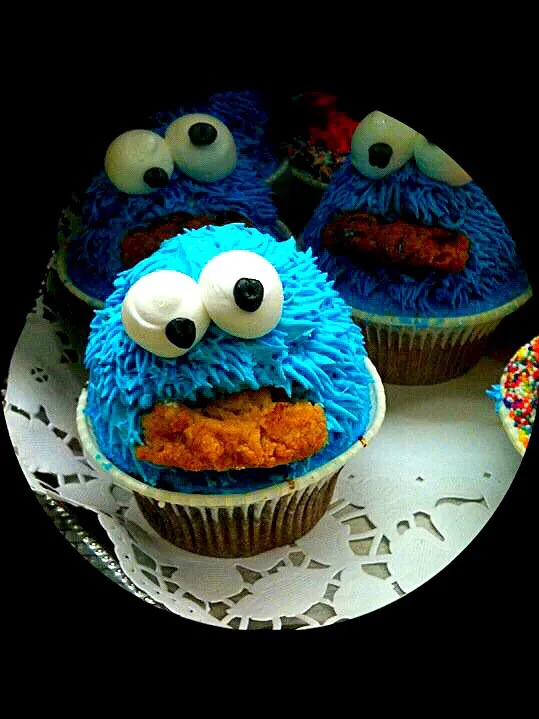 Cookie Monster 😍cupcake|erisさん