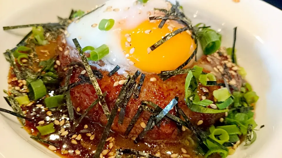 やわらか照り焼きハンバーグ  温玉のせ☆|たーささん