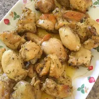 Snapdishの料理写真:Oven baked herbed chicken for lunch|diniarishaさん