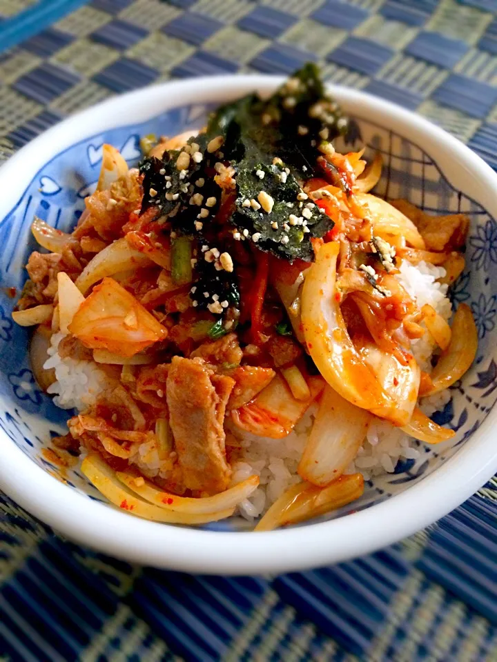 🐷豚キムチ丼🐷|井。よし🍇さん