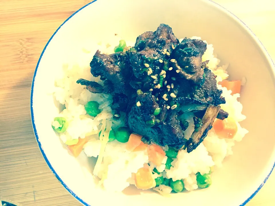 Bulgogi beef over Jasmine rice|Humberto f. gonzalezさん